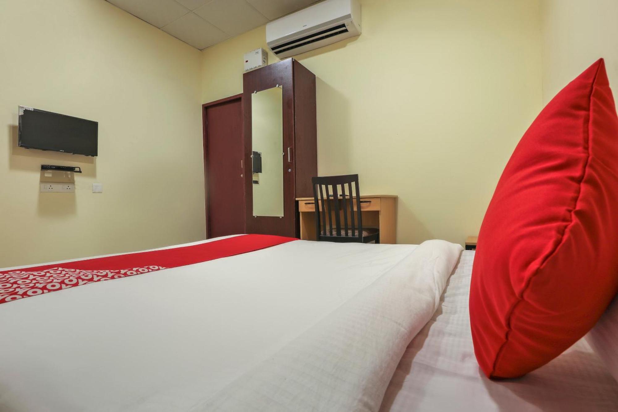 Hotel O Om Sakthi Hotel Pondicherry Exterior foto